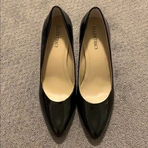 Ellen Tracy Black heels